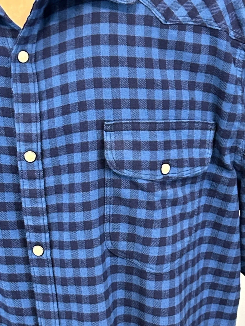 Lucky Brand long sleeve button down flannel shirt.  XL (NWT) - Picture 4 of 7